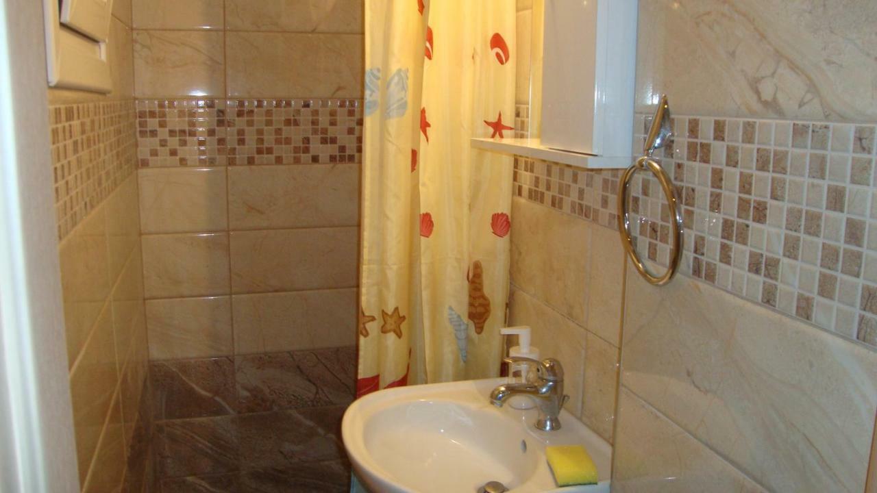 Istos Apartment 4 Tesalonika Bagian luar foto